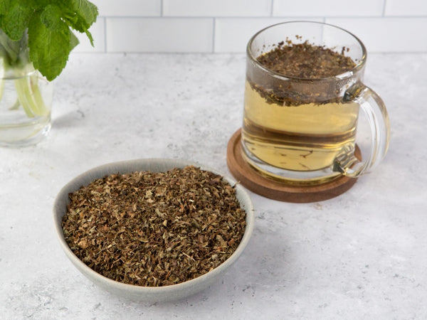 It Smells Great, Boosts Your Mood, And Makes You Catch Better Z's (A Lemon Balm Deep Dive)